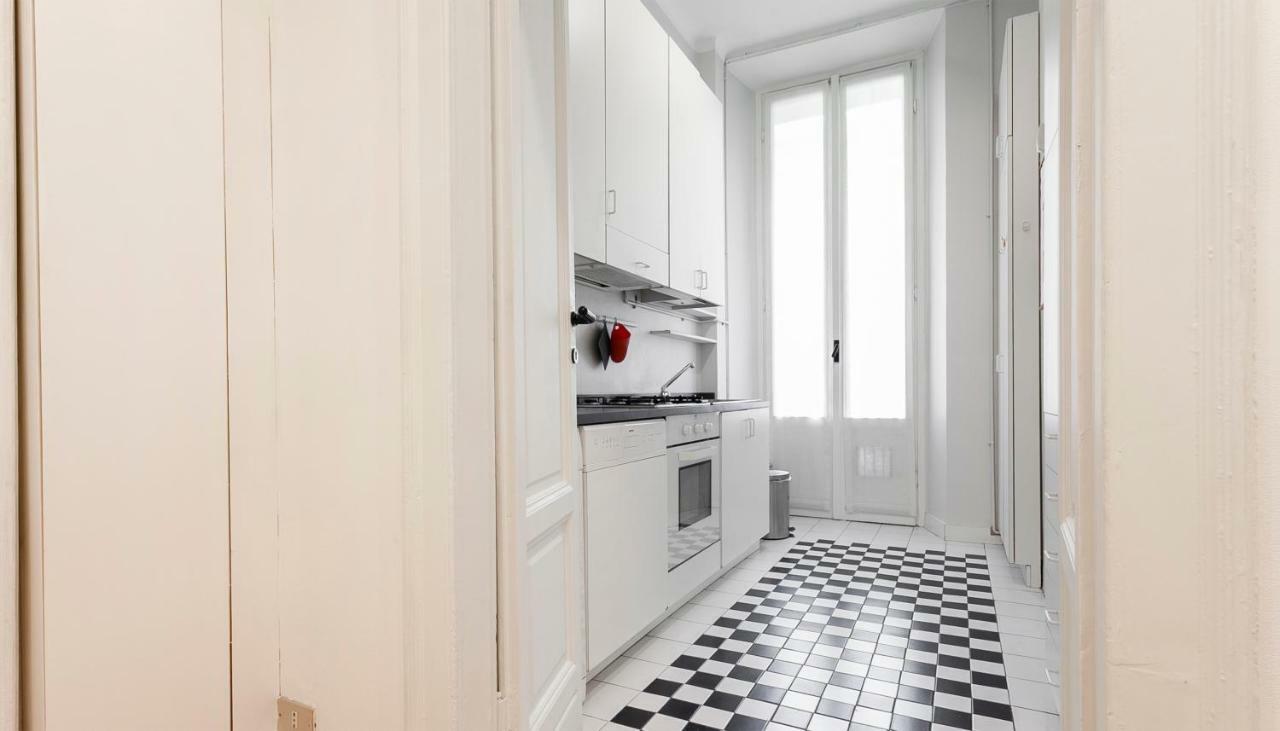 Italianway-Urbano III Apartment Милано Екстериор снимка